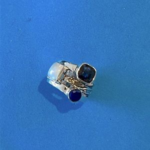 Divisions ring from Sundance